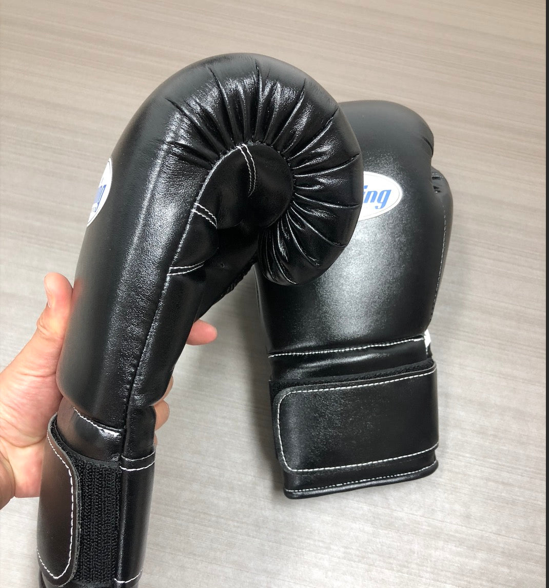WINNING VELCRO 2 GLOVES